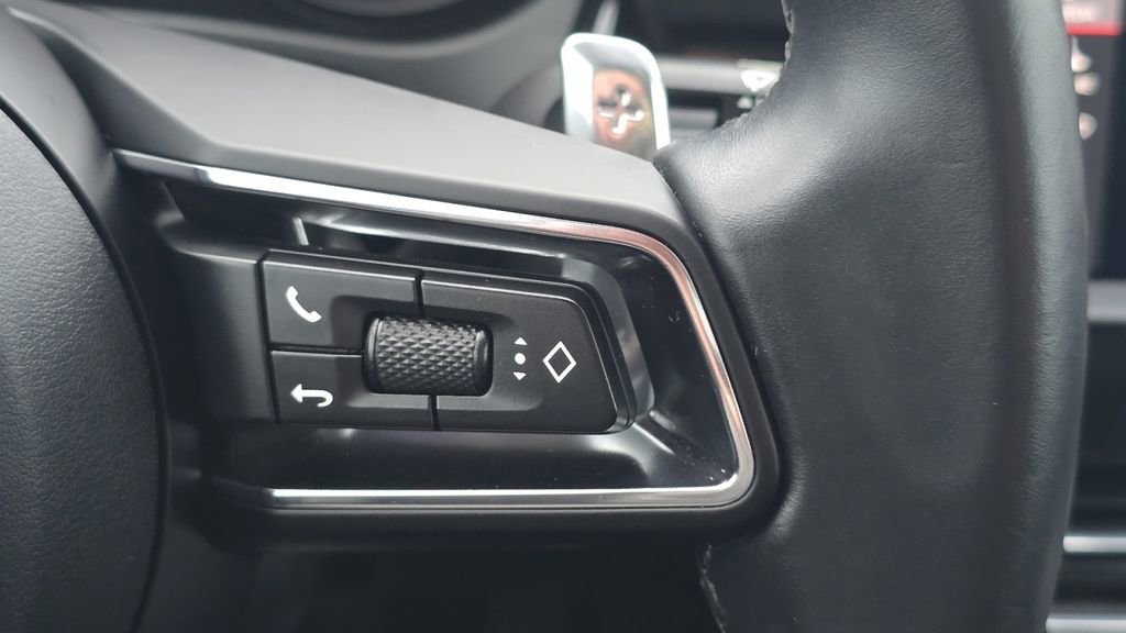 Used 2022 Porsche Macan image 33