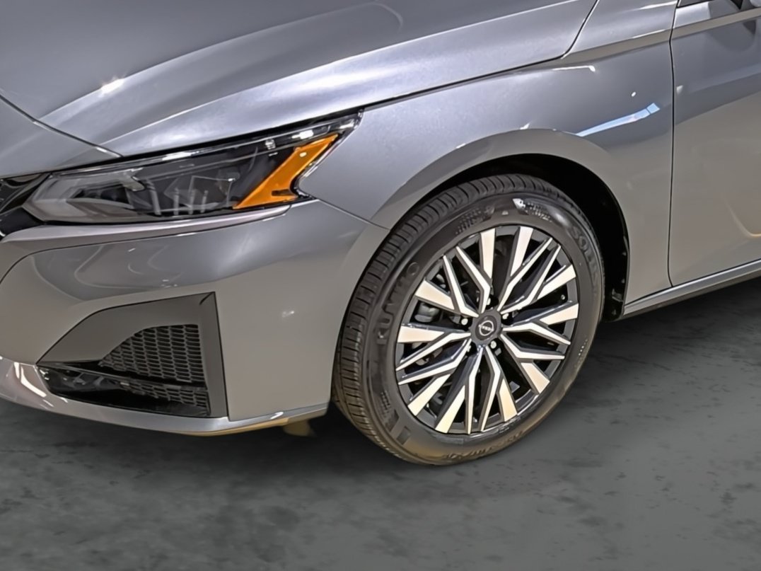 New 2026 Nissan Altima 2.5 SV AWD/4WD image 9