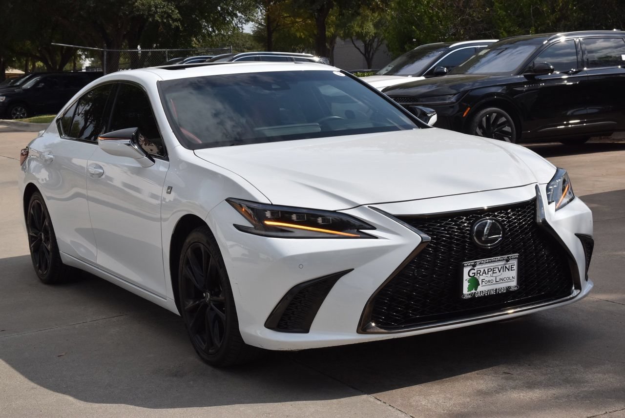 Used 2023 Lexus ES 350 F Sport w/ Accessory Package (Z2) FWD image 4