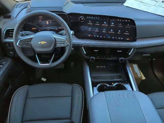 New 2026 Chevrolet Suburban Premier image 4