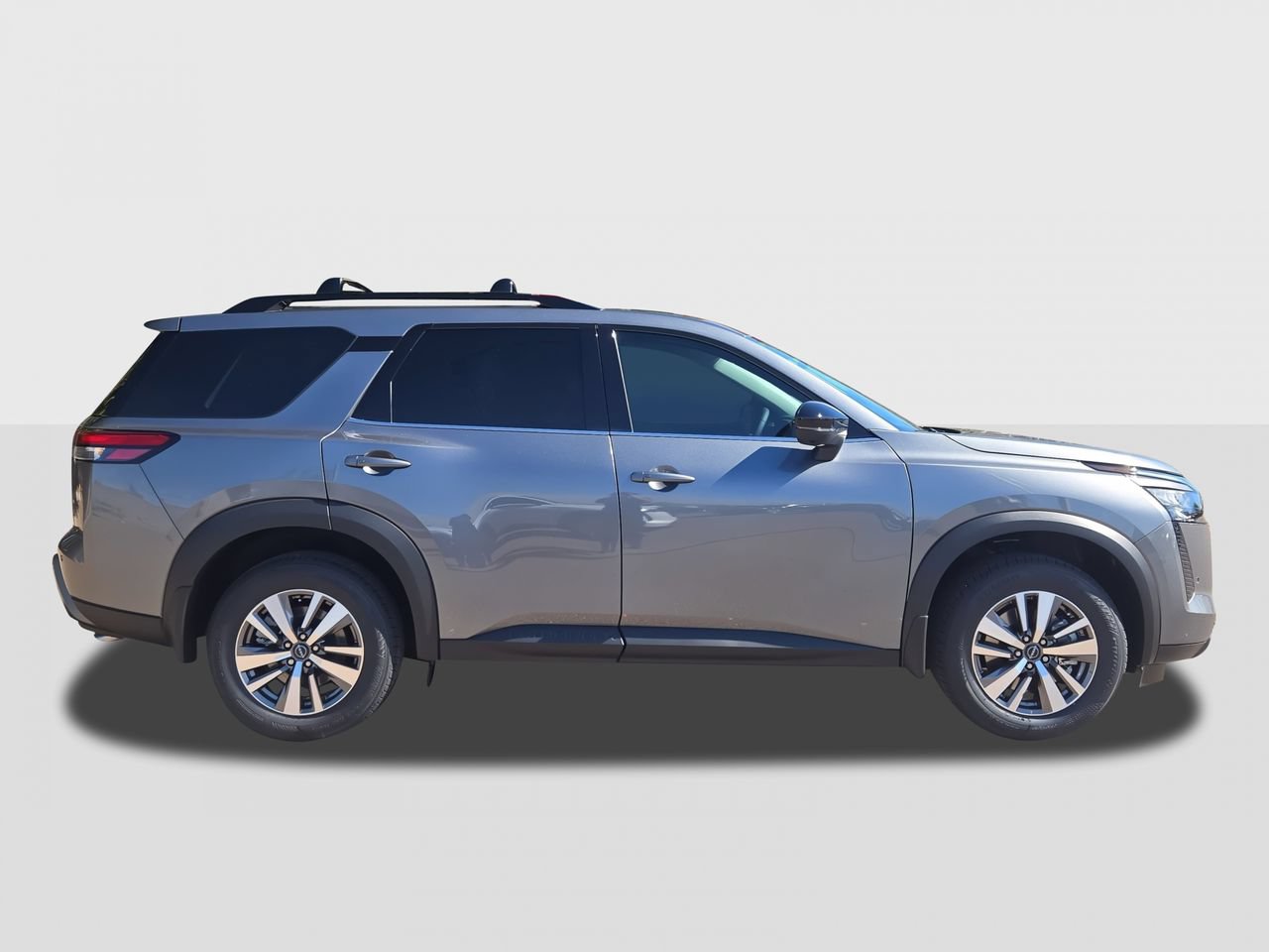 New 2026 Nissan Pathfinder SL w/ Cargo Package FWD image 4