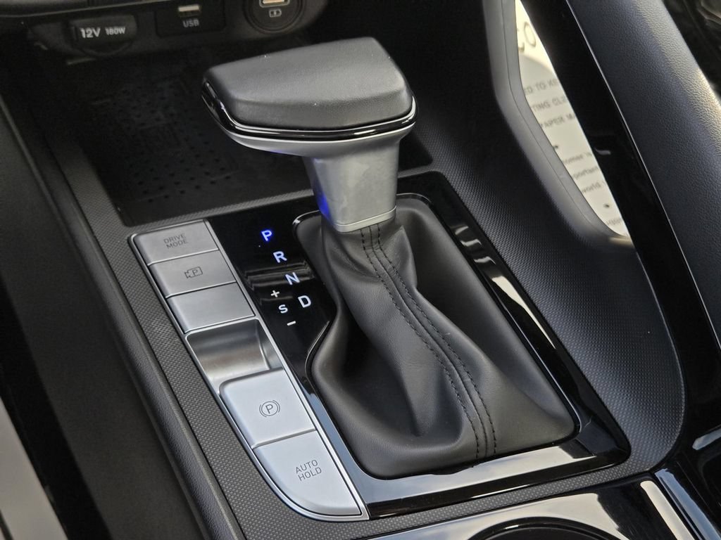 Used 2023 Hyundai Elantra Limited FWD image 15