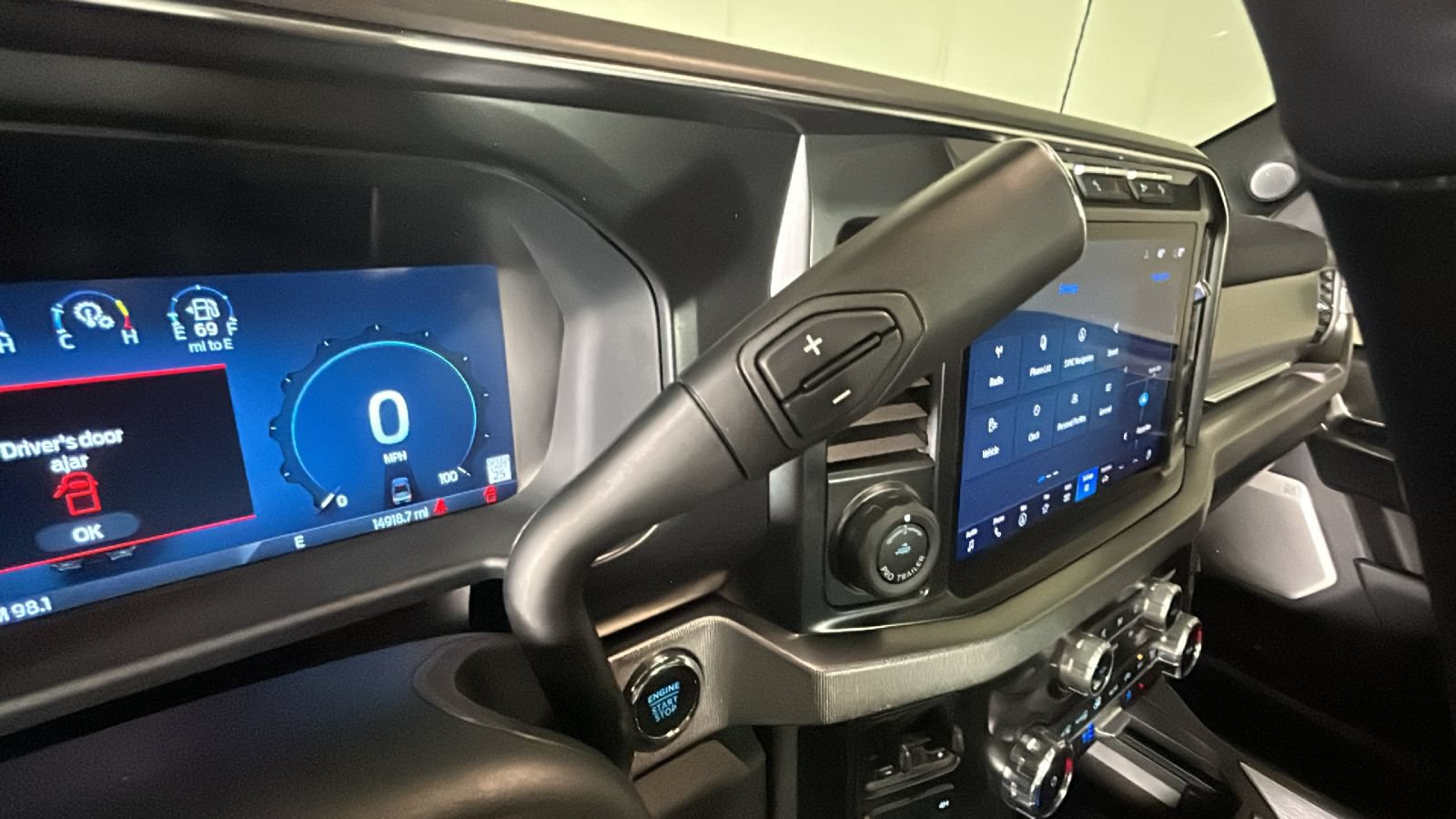 Used 2024 Ford F250 Platinum AWD/4WD image 24