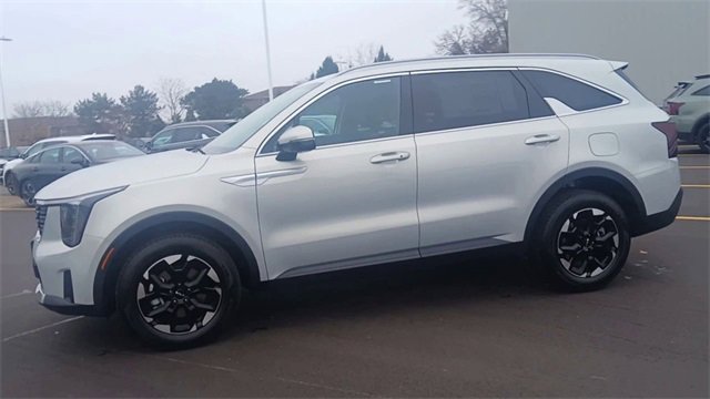 New 2026 Kia Sorento S image 7