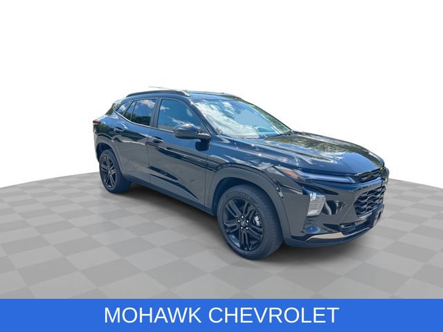Used 2025 Chevrolet Trax ACTIV w/ Driver Confidence Package FWD image 2