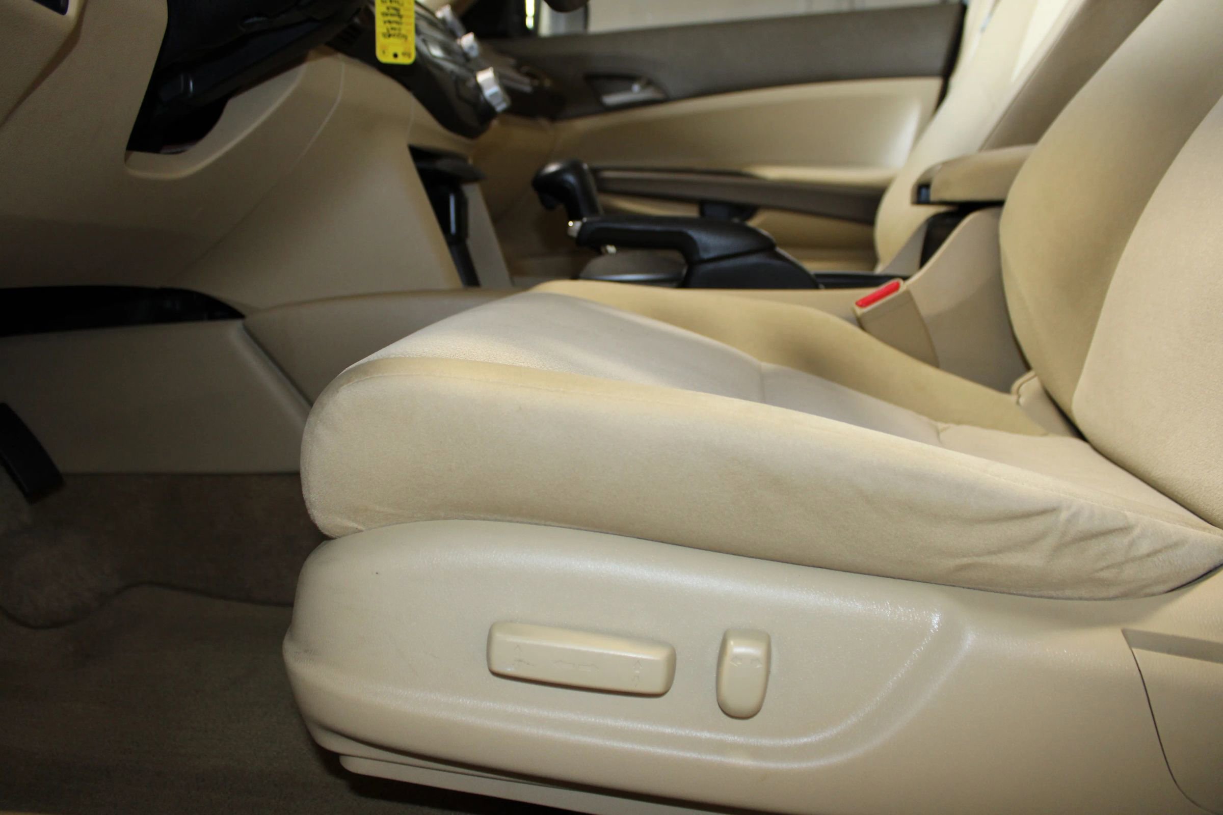 Used 2009 Honda Accord LX-P image 18