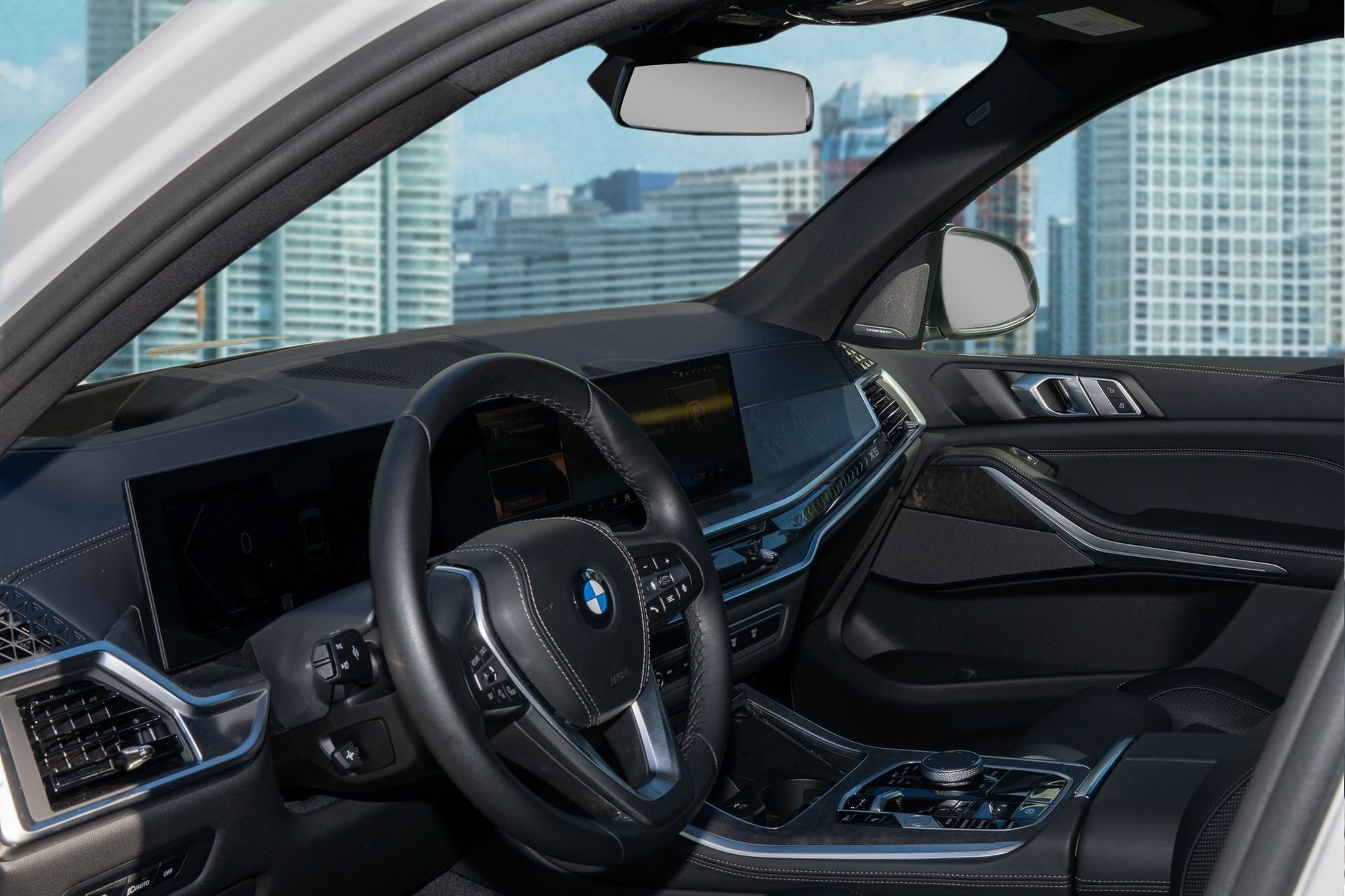 Used 2026 BMW X5 sDrive40i image 15