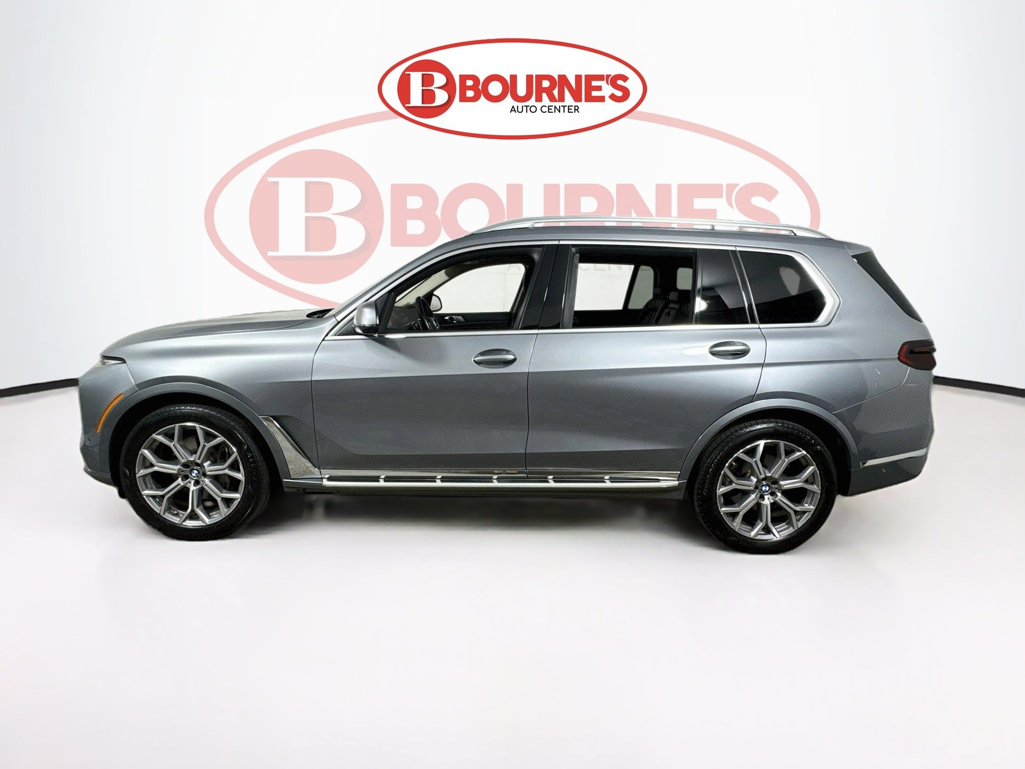Used 2026 BMW X7 xDrive40i w/ Premium Package AWD/4WD image 9