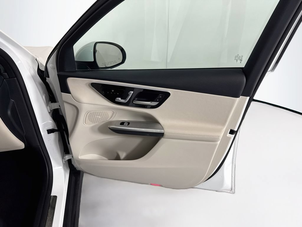 Certified 2025 Mercedes-Benz GLC 350e 4MATIC image 25