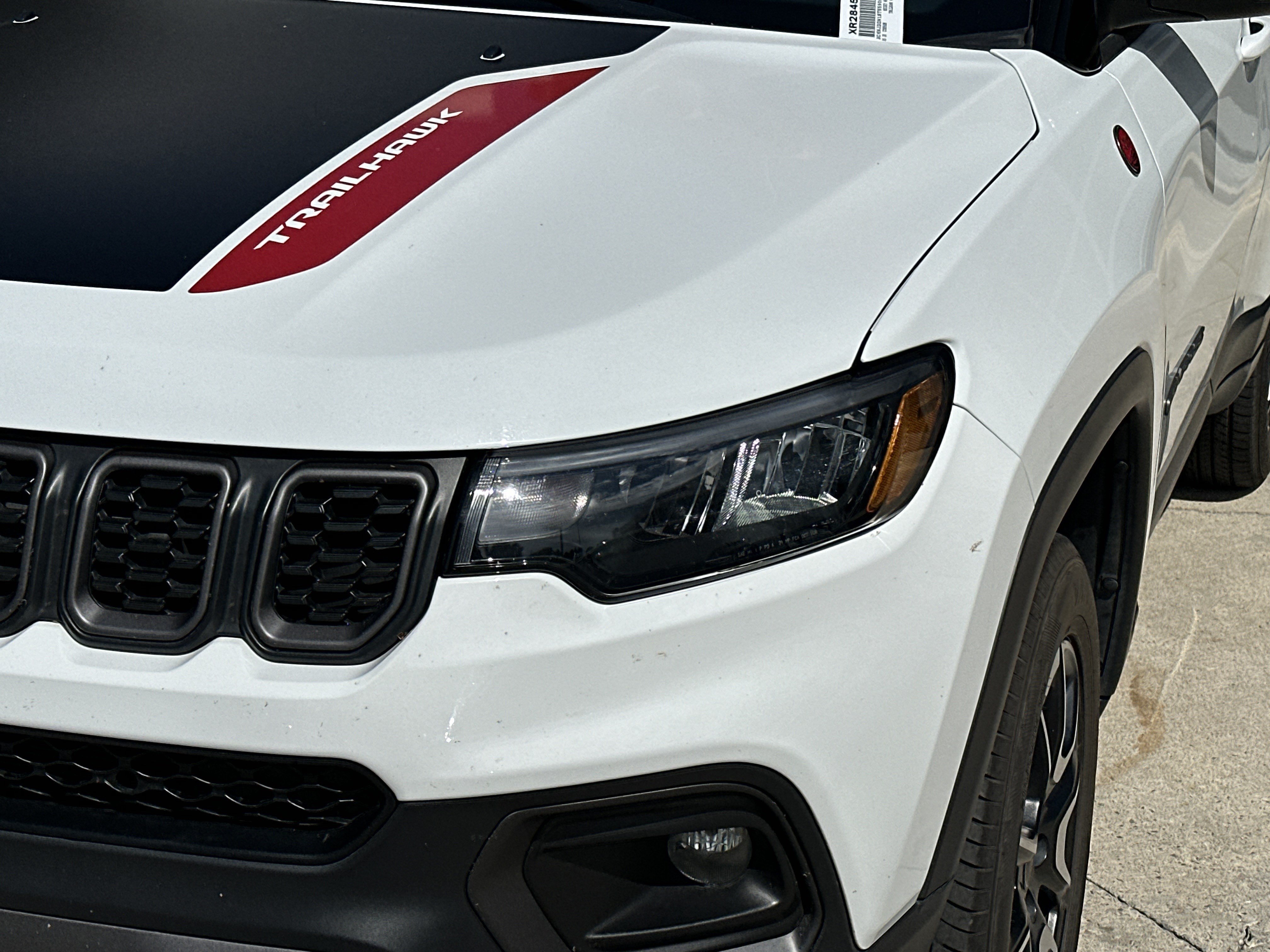 Used 2025 Jeep Compass Trailhawk AWD/4WD image 6