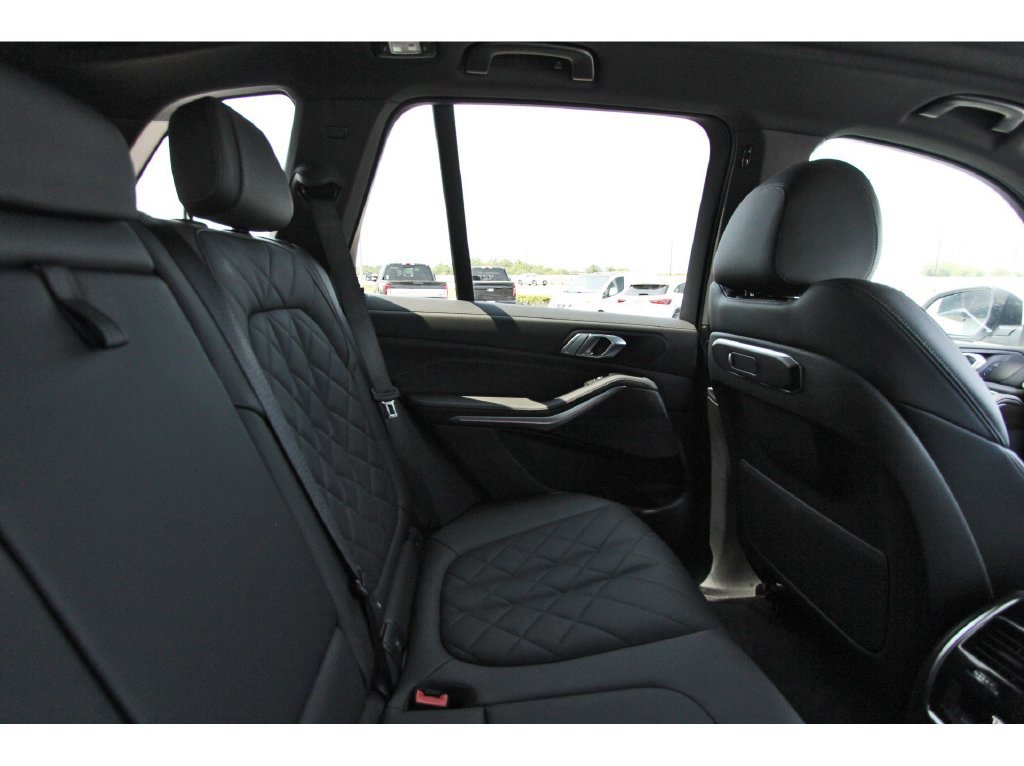 Used 2025 BMW X5 sDrive40i w/ Parking Assistance Package RWD image 13