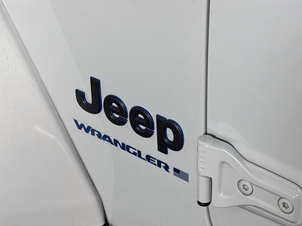 Certified 2024 Jeep Wrangler Unlimited w/ Convenience Group AWD/4WD image 24