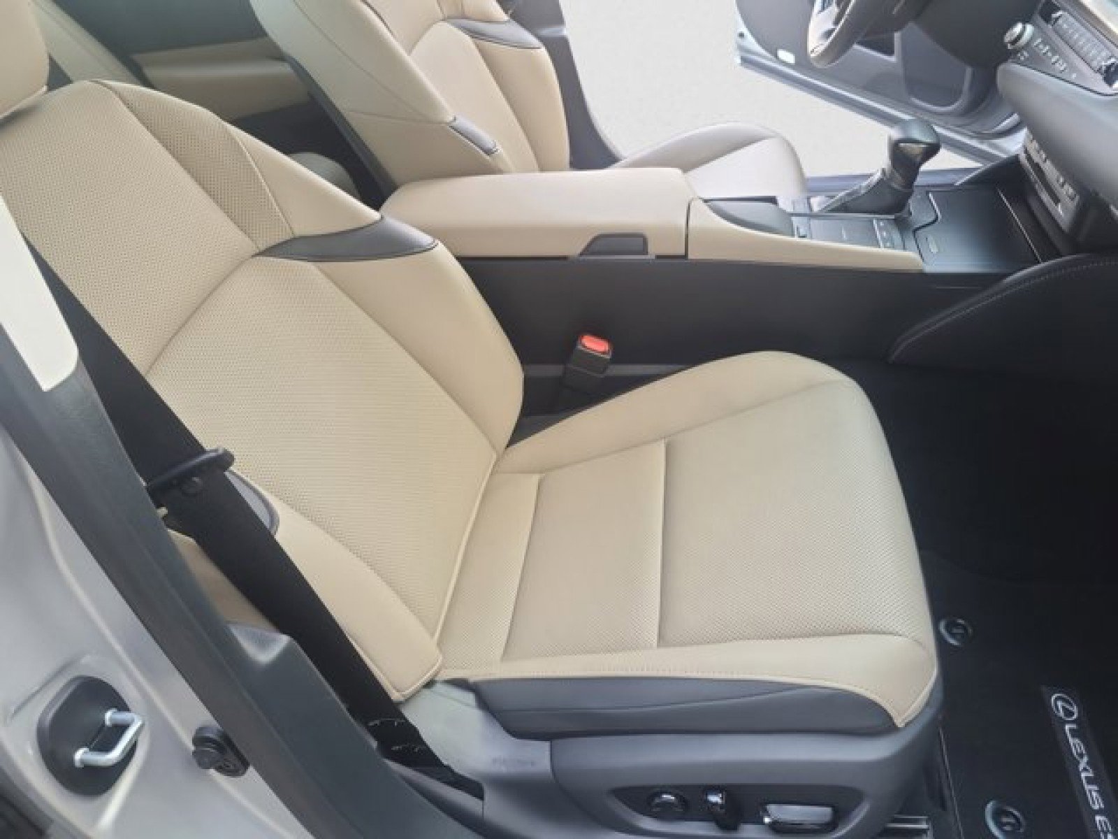 Used 2021 Lexus ES 250 w/ Premium Package image 21