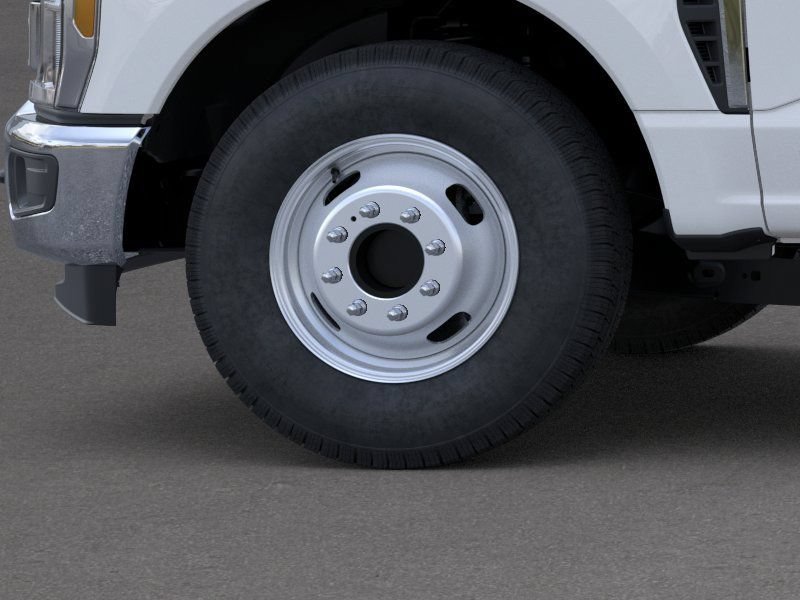 New 2026 Ford F350 XL w/ XL Chrome Package RWD image 19