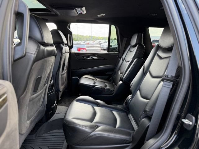 Used 2020 Cadillac Escalade Platinum AWD/4WD image 14