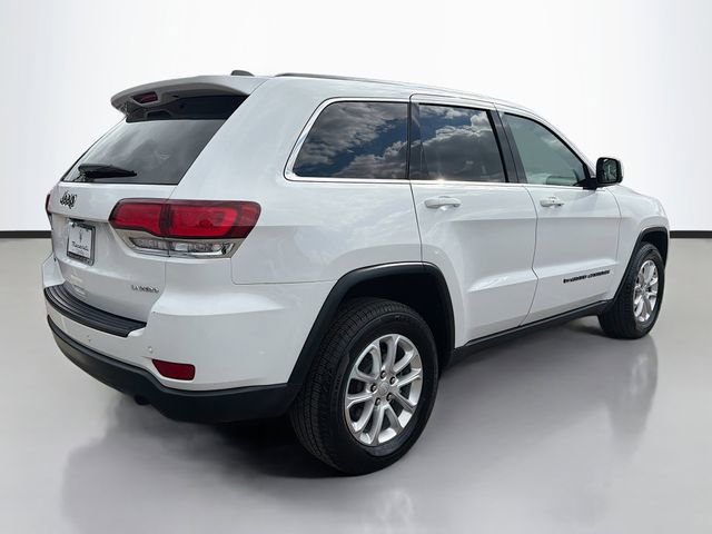 Used 2022 Jeep Grand Cherokee Laredo X AWD/4WD image 3