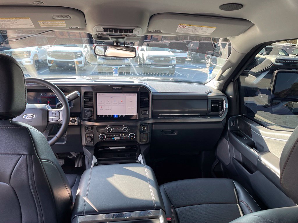 Certified 2025 Ford F250 Lariat w/ Lariat Ultimate Package AWD/4WD image 28