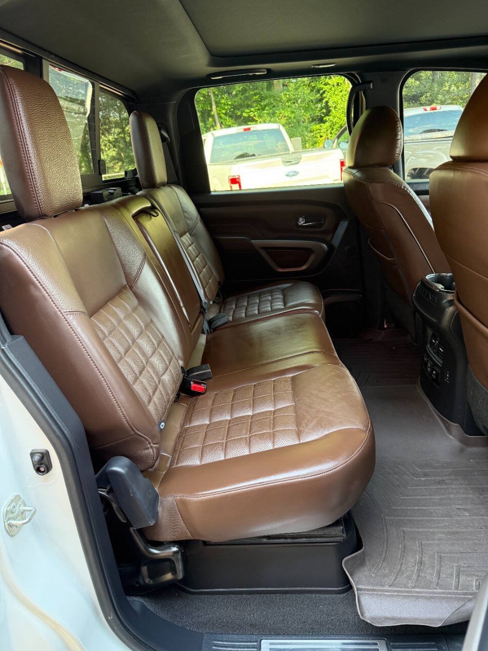 Used 2021 Nissan Titan Platinum Reserve w/ Moonroof Package AWD/4WD image 19