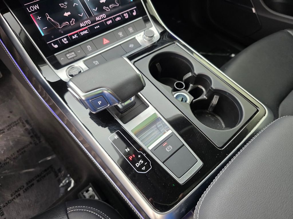 Used 2023 Audi Q8 Premium Plus w/ Premium Plus Package AWD/4WD image 24