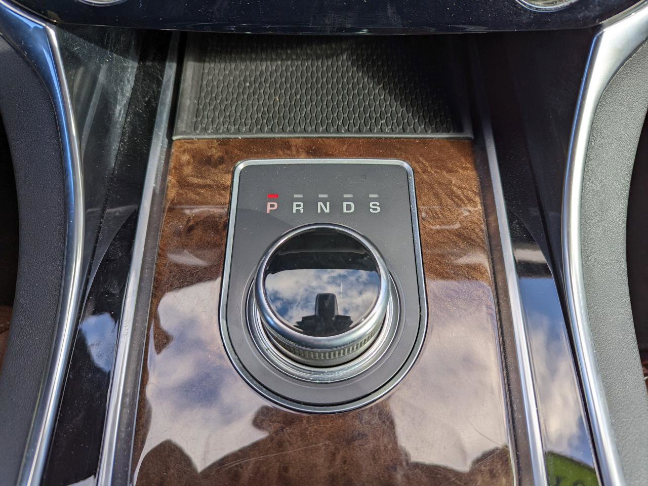 Used 2017 Jaguar XF R-Sport image 24