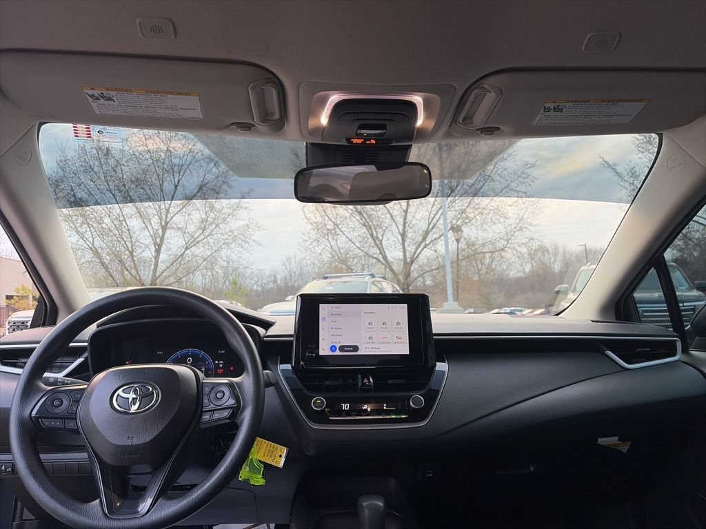 Used 2026 Toyota Corolla LE FWD image 28