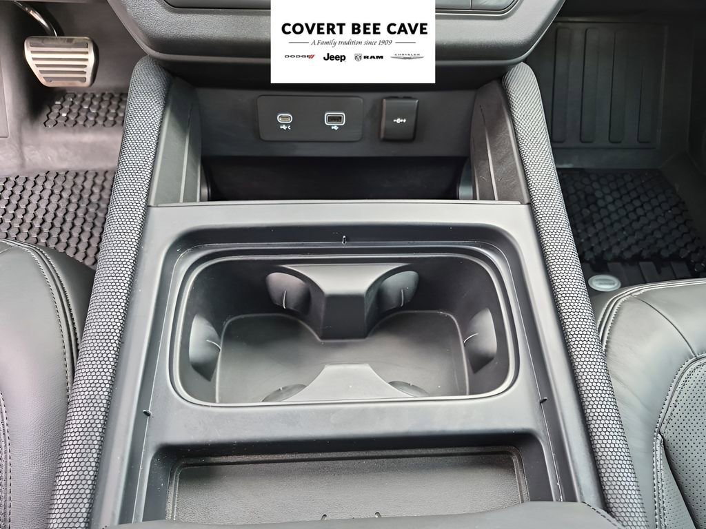 Used 2024 Land Rover Defender 110 Carpathian Edition image 41