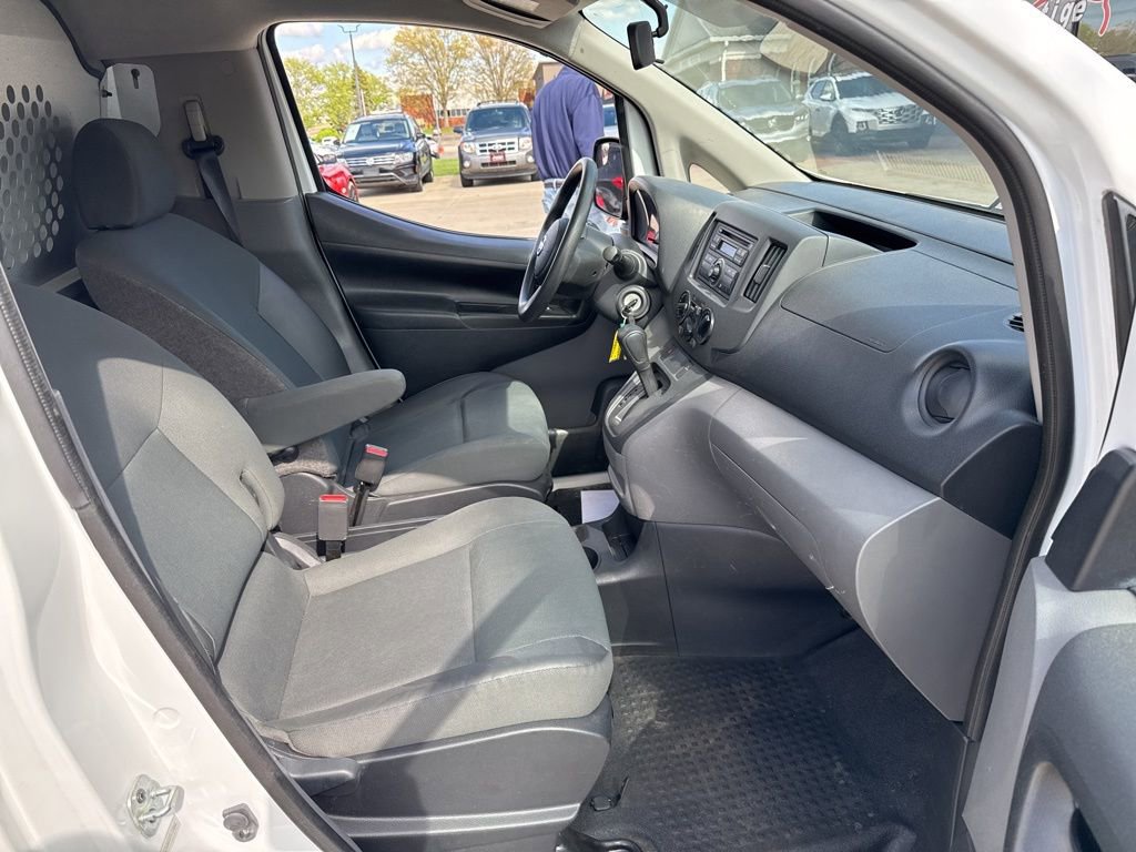 Used 2015 Nissan NV200 S w/ Cruise Control Package FWD image 36
