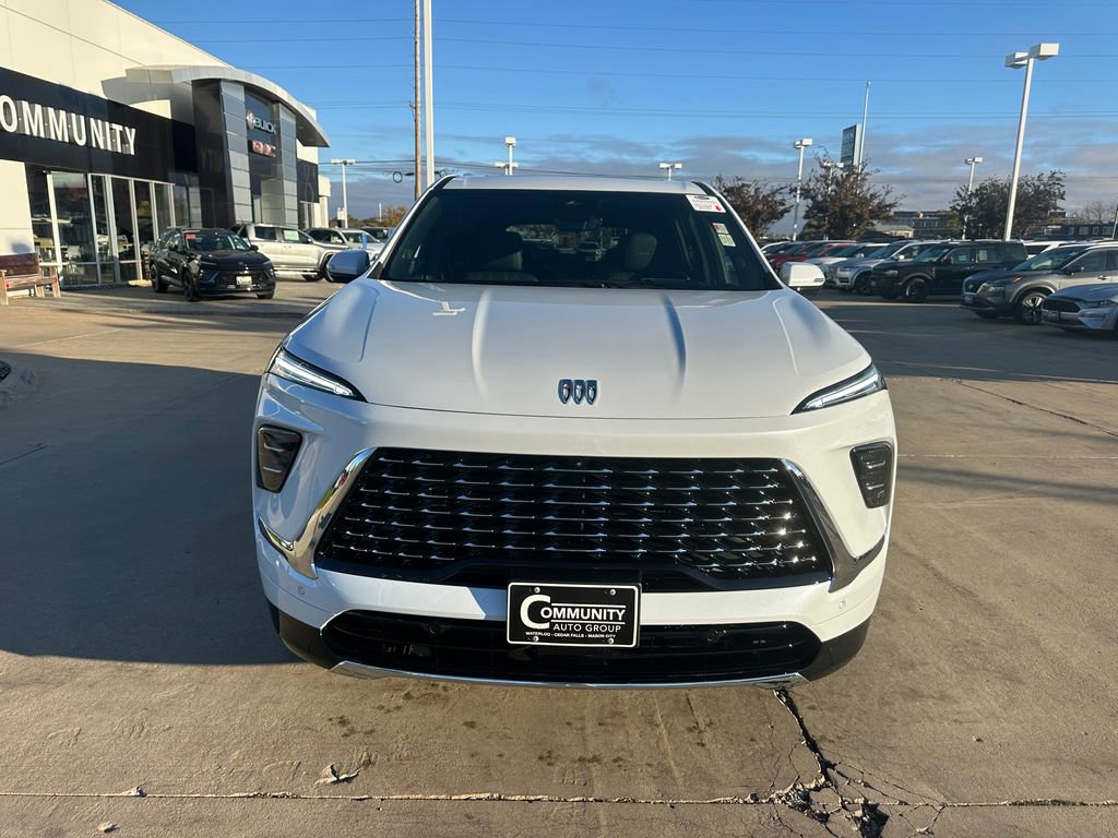 New 2026 Buick Enclave Avenir image 2