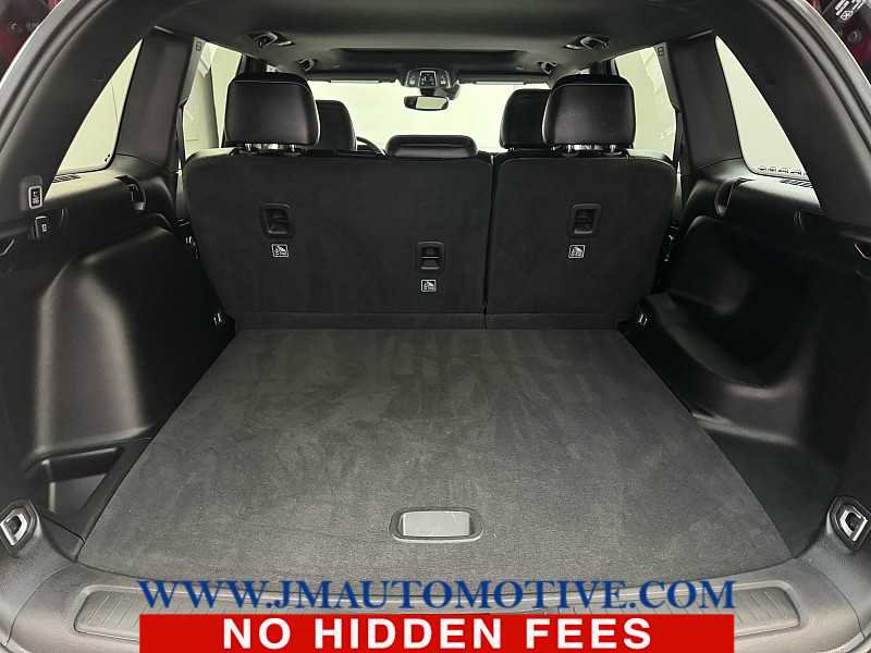 Used 2023 Jeep Grand Cherokee Altitude AWD/4WD image 17
