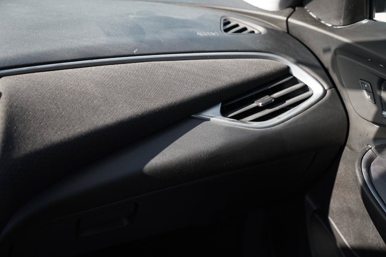 Used 2022 Chevrolet Malibu RS FWD image 28