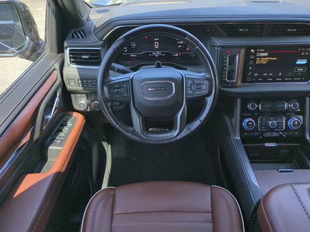 Used 2023 GMC Yukon Denali Ultimate w/ LPO, Floor Liner Package AWD/4WD image 19