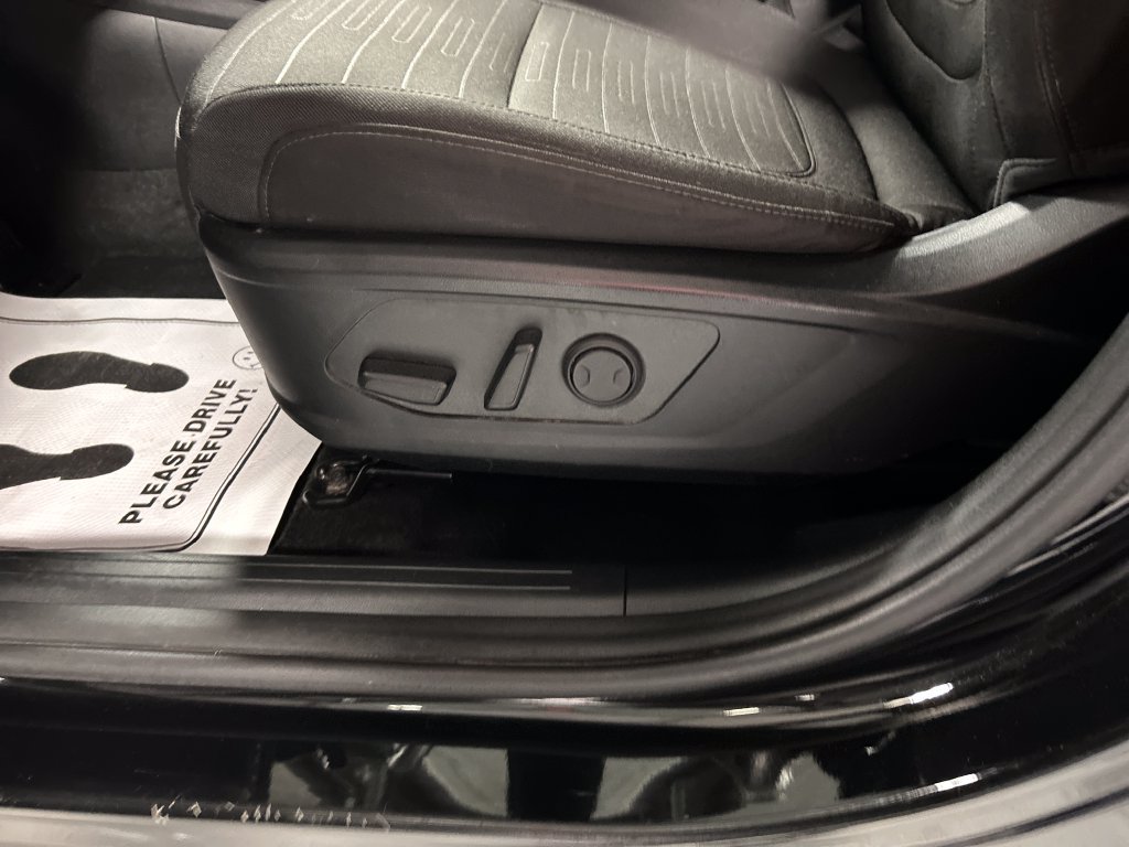 Used 2023 Hyundai Santa Cruz SEL FWD image 11