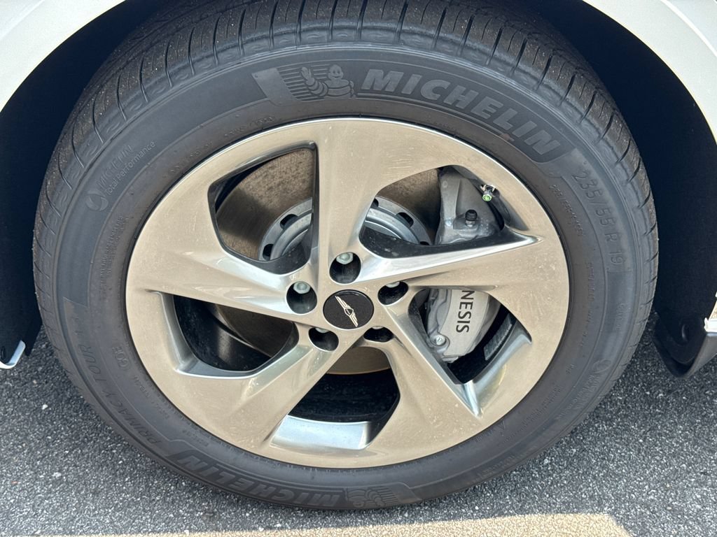 New 2026 Genesis GV70 2.5T Select AWD/4WD image 13