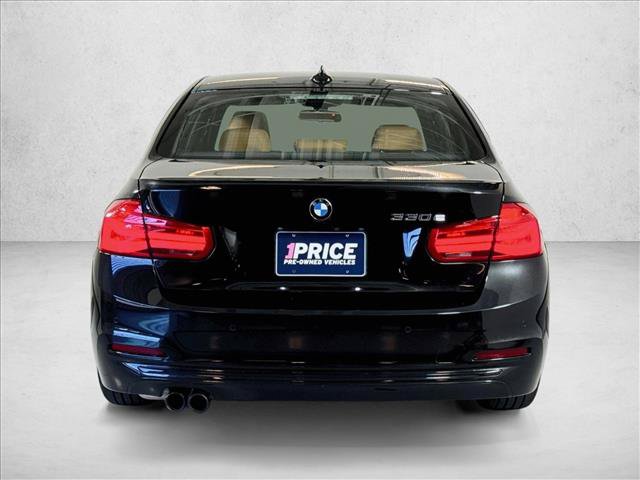 Used 2018 BMW 330e w/ Premium Package RWD image 6