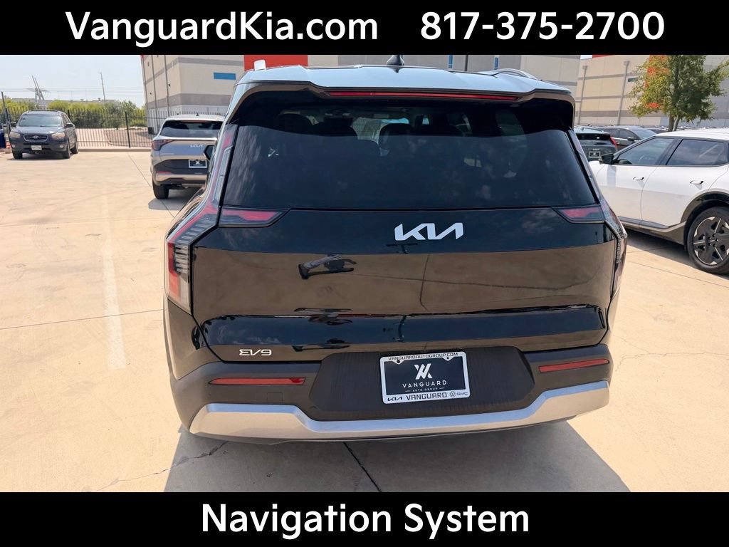 Certified 2024 Kia EV9 Wind AWD/4WD image 3