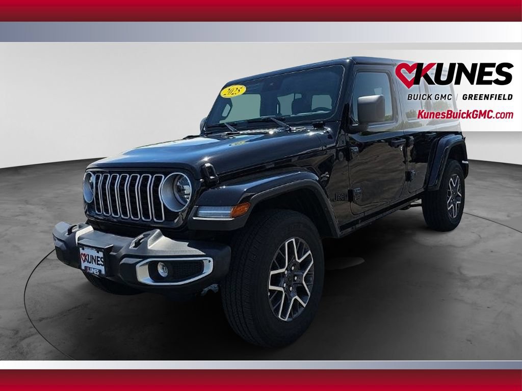 Used 2025 Jeep Wrangler Unlimited Sahara AWD/4WD image 10