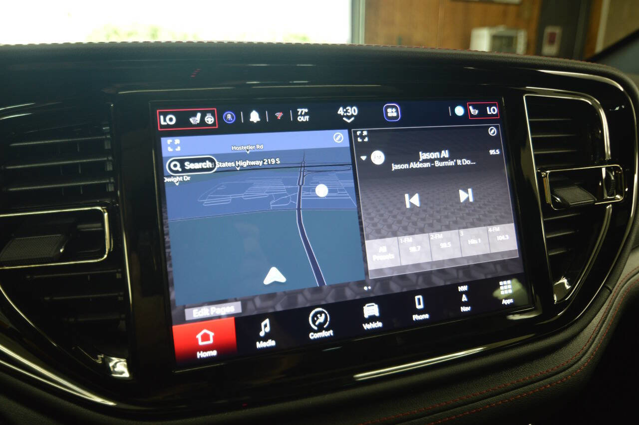 Used 2024 Dodge Durango GT image 38