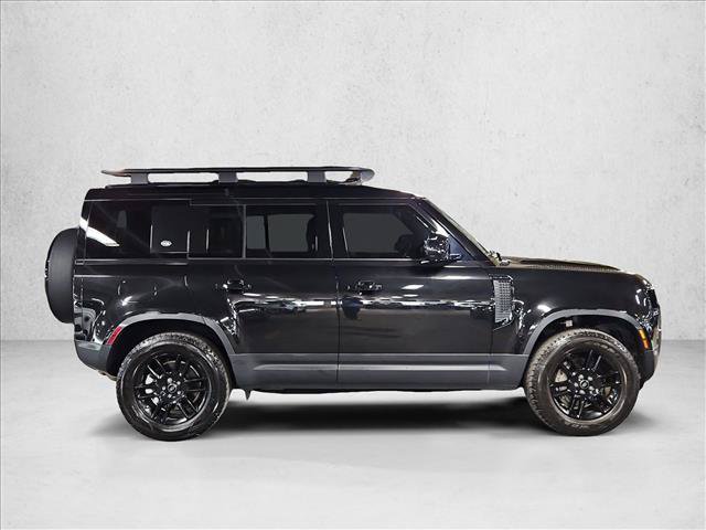 Used 2023 Land Rover Defender 110 SE AWD/4WD image 4