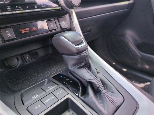 Certified 2022 Toyota RAV4 XLE Premium FWD image 12