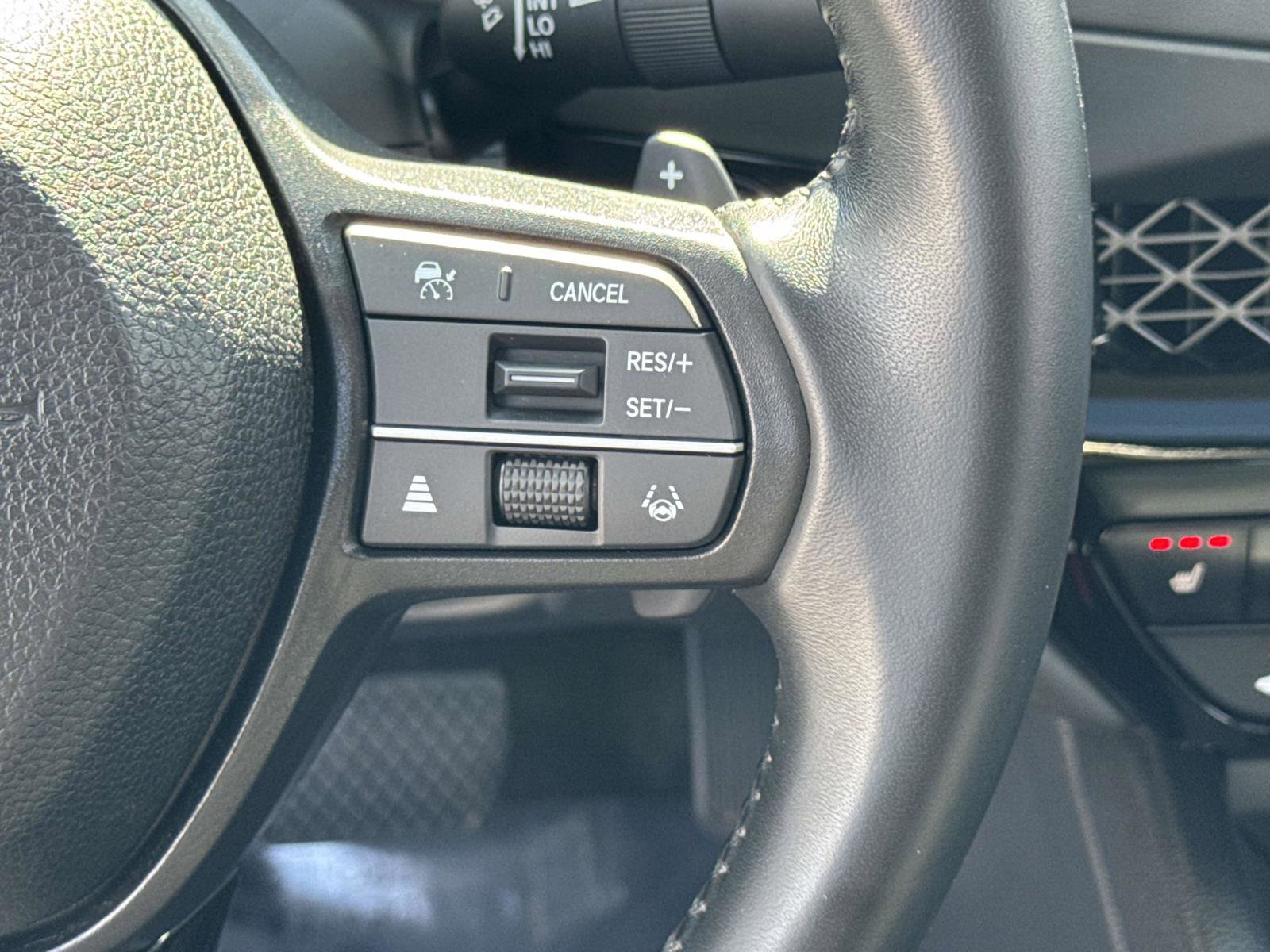 Used 2023 Honda Accord EX-L image 10