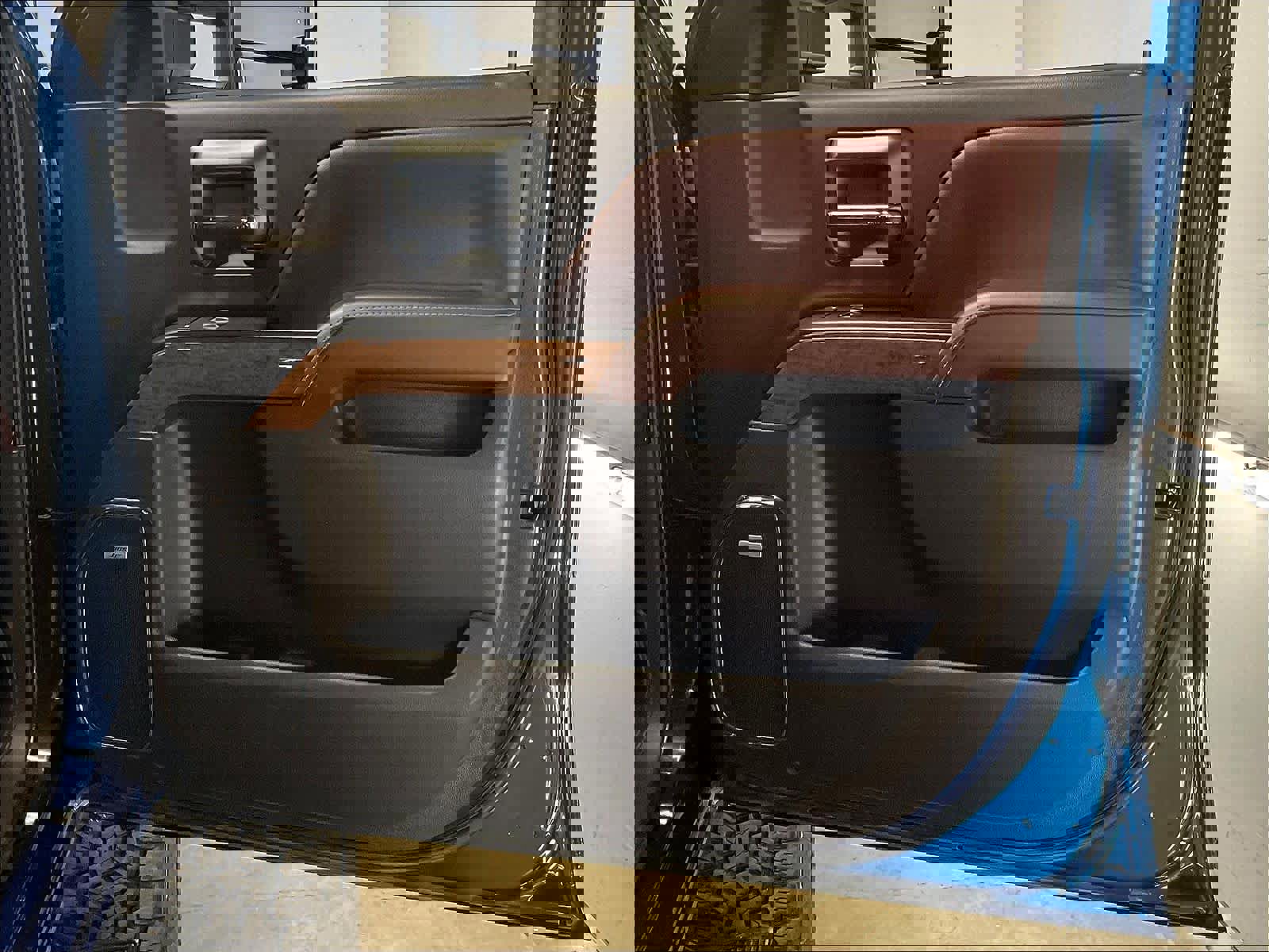 Used 2015 Chevrolet Silverado 2500 High Country w/ Duramax Plus Package image 25