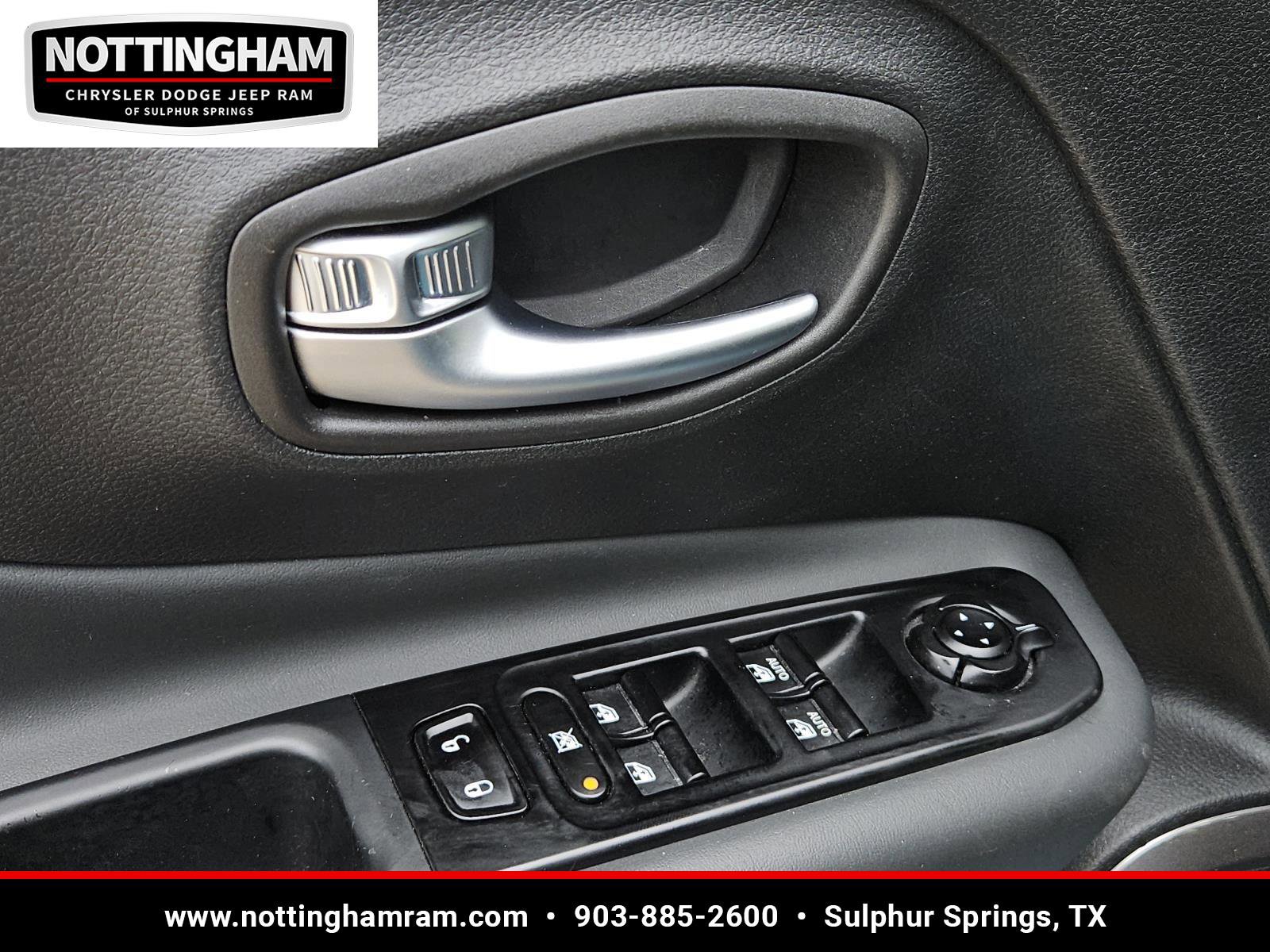 Used 2022 Jeep Renegade Latitude w/ Convenience Group AWD/4WD image 27