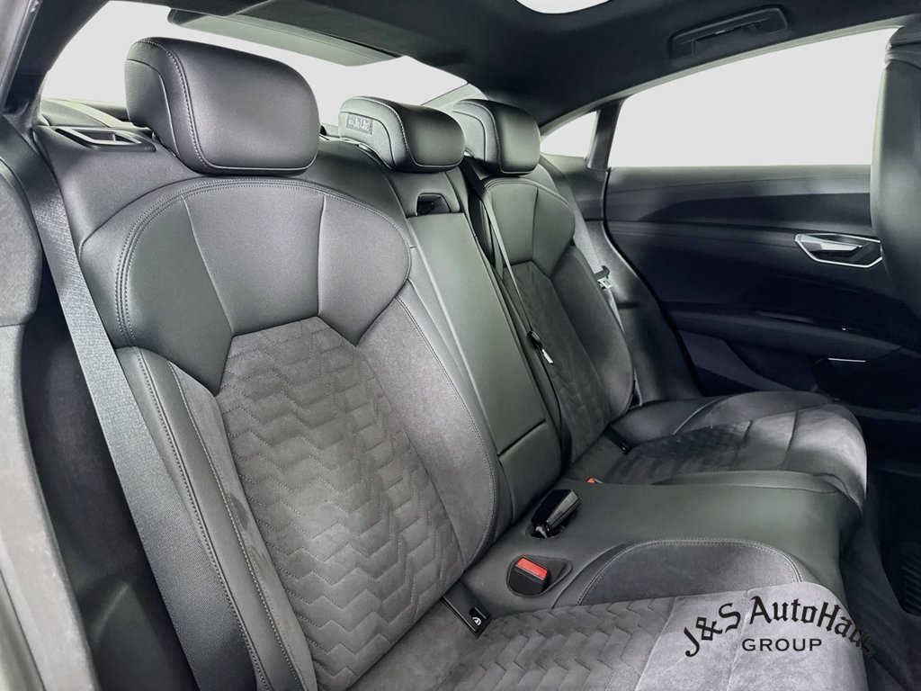 Used 2023 Audi e-tron GT Premium Plus AWD/4WD image 35