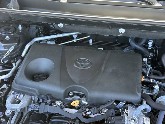 Certified 2023 Toyota RAV4 LE image 31