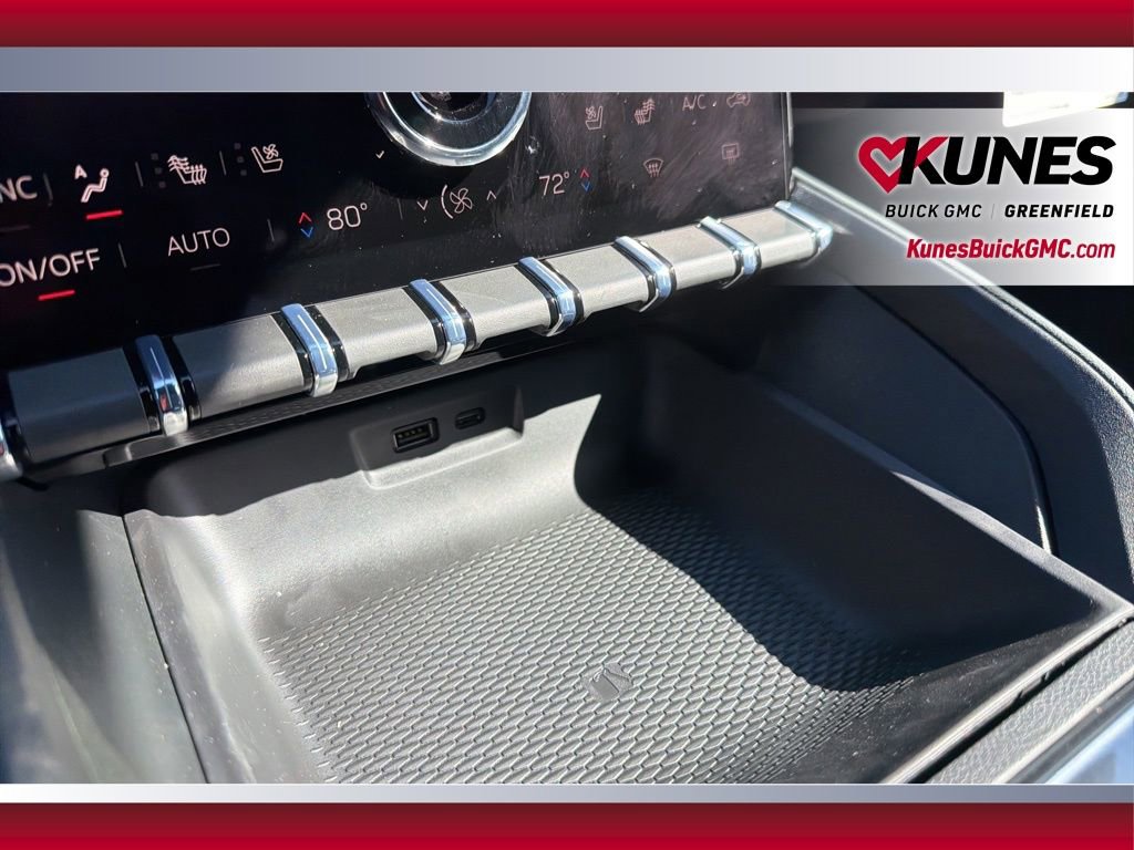 New 2026 GMC Terrain AT4 w/ Convenience Package III image 32