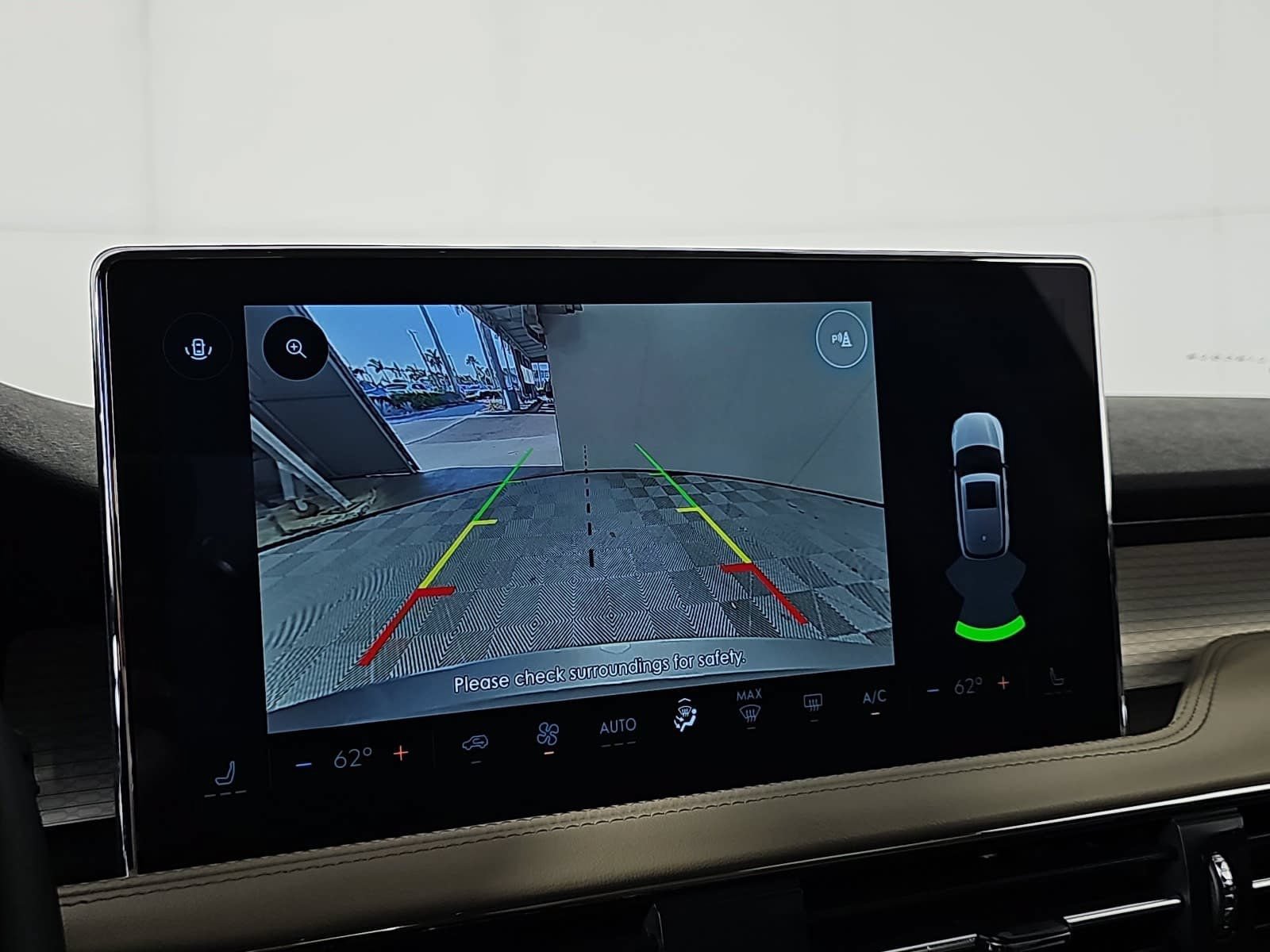 Used 2025 Lincoln Corsair FWD image 23