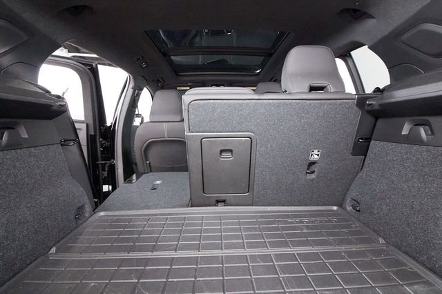 Certified 2024 Volvo XC40 Recharge Plus w/ Protection Package Premier AWD/4WD image 22