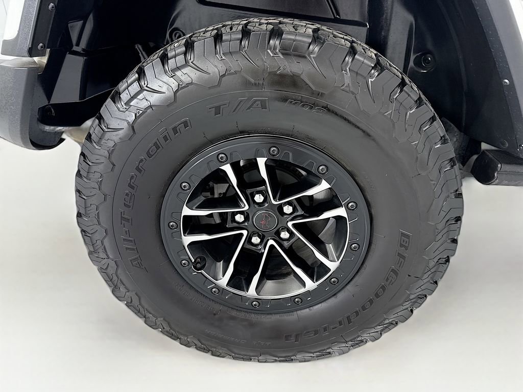 Used 2024 Jeep Wrangler Unlimited Rubicon image 32