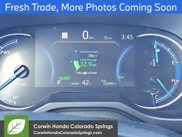 Used 2025 Toyota RAV4 XLE image 11