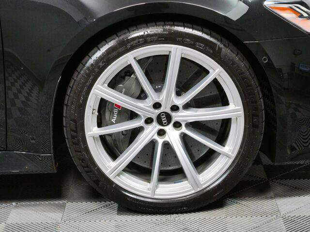 Used 2022 Audi RS 6 AWD/4WD image 40